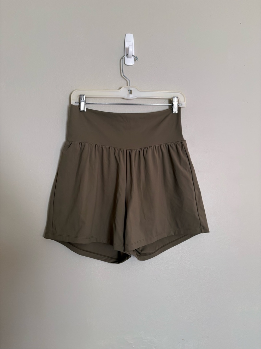 NWT Halara SoftlyZero High Waist Yoga Shorts Large